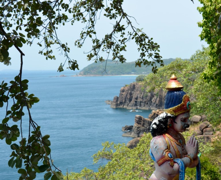 SRI LANKA : Trincomalee, ses plages, ses temples et ses spots pour ...